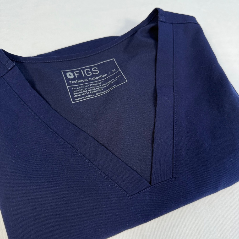 FIGS Technical Collection Womens Scrub  Top Medium M Navy Blue‎ V-Neck